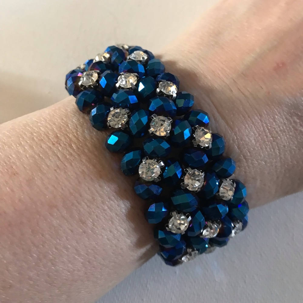 Blue and rhinestone beaded stretchy bracelet